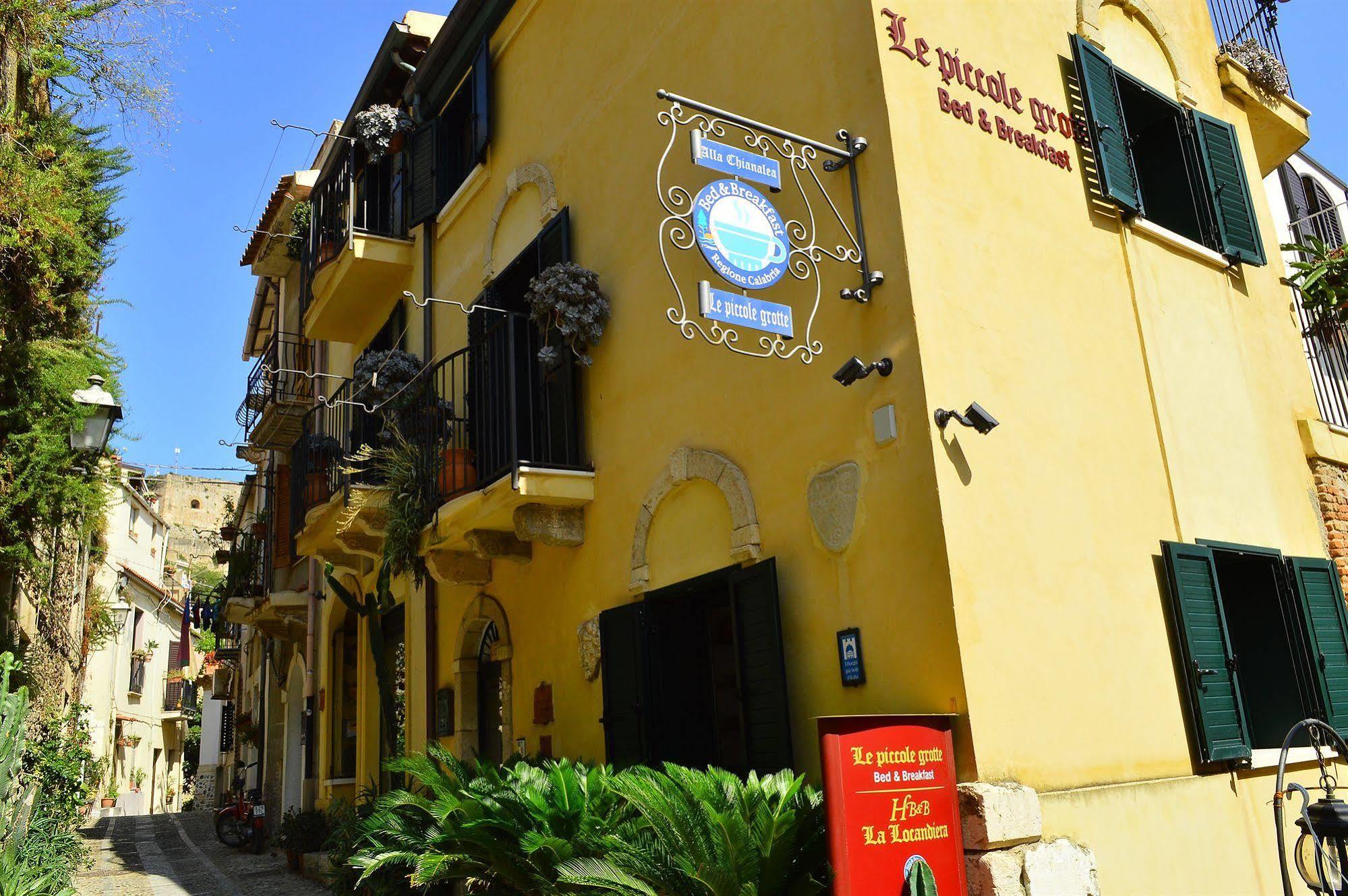Bed and Breakfast Le Piccole Grotte Шилла Экстерьер фото
